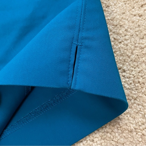 WHBM Solid Royal Blue 5" Classic Chino Shorts Sz 6 - Picture 7 of 12